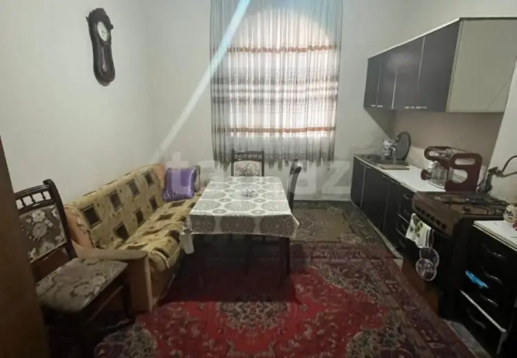 7 otaqlı mənzil , Yevlax