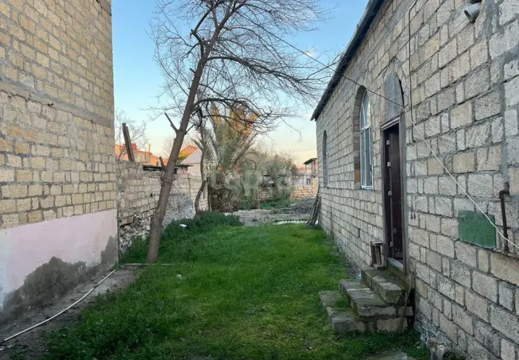 7 otaqlı mənzil , Yevlax