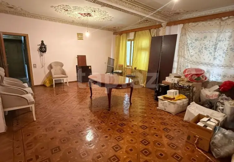 5 otaqlı mənzil , Bakı