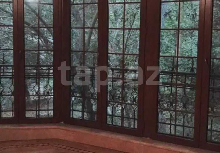 12 otaqlı mənzil , Nabran