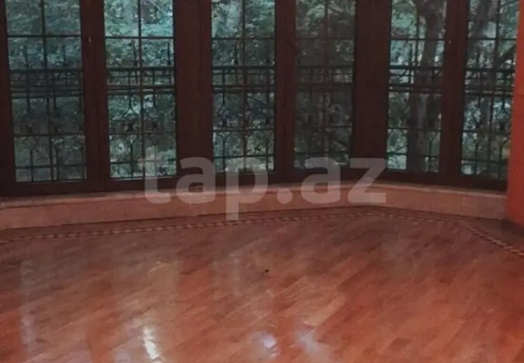 12 otaqlı mənzil , Nabran