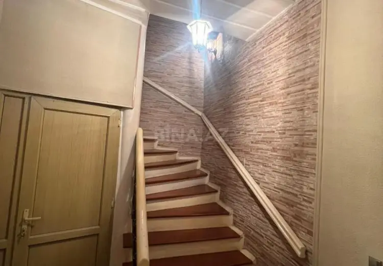 10 otaqlı mənzil Satılır, Gəncə