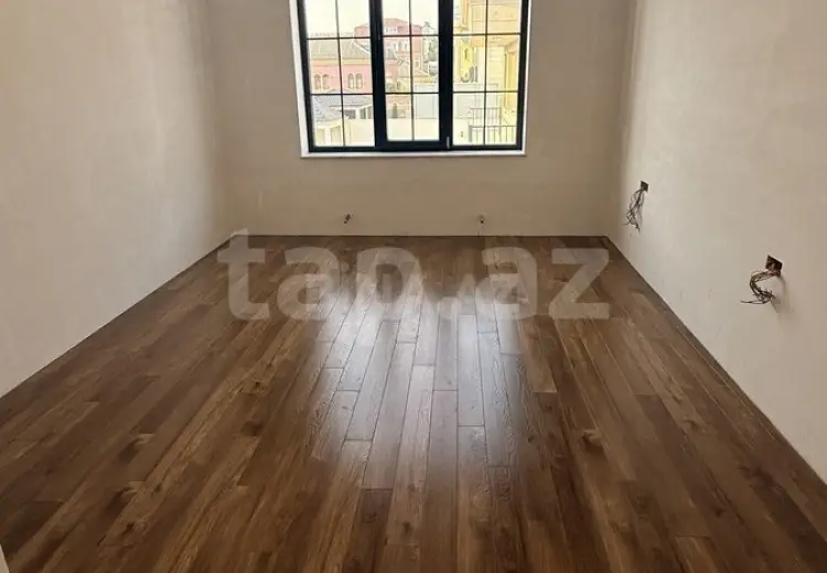 5 otaqlı mənzil , Bakı