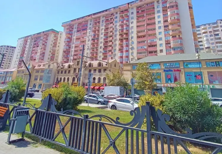 3 otaqlı mənzil , Bakı
