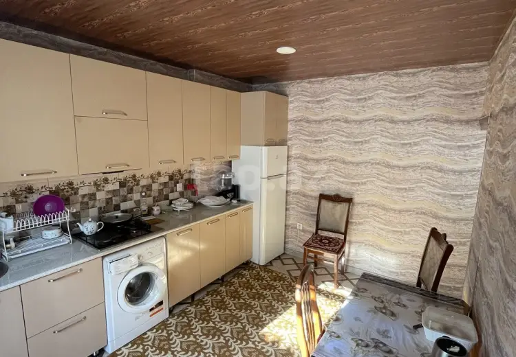 4 otaqlı mənzil , Bakı