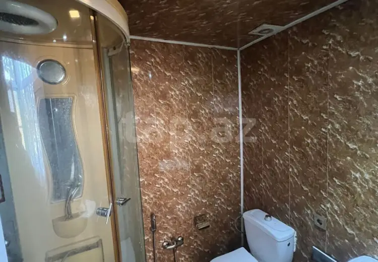 10 otaqlı mənzil , Gəncə