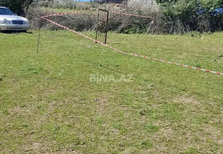12 sot Torpaq Satılır, Şabran