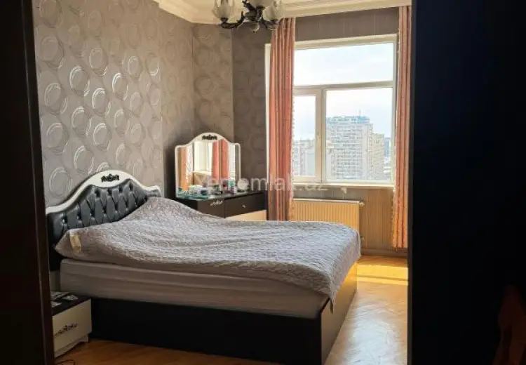 550 000 AZN - 3 otaqlı mənzil Satılır, Yasamal qəs., Nizami, Bakı