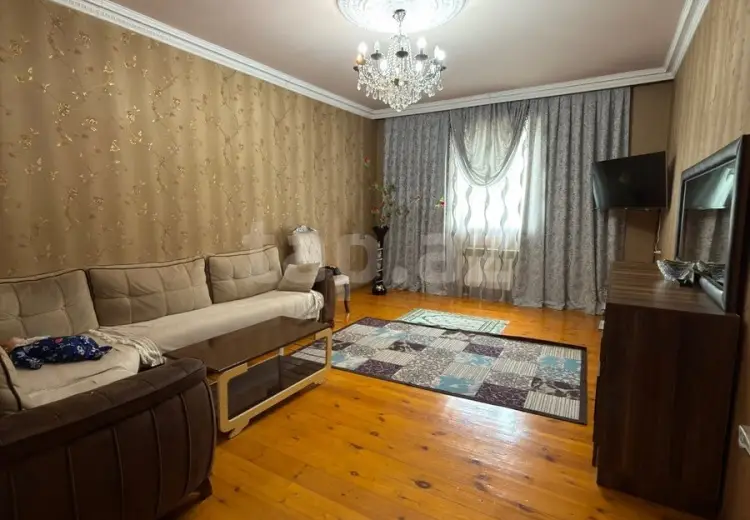 8 otaqlı mənzil , Sumqayıt