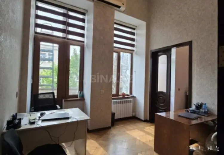 150 m² Obyekt / Ofis Kirayə (aylıq), Nəsimi, Bakı