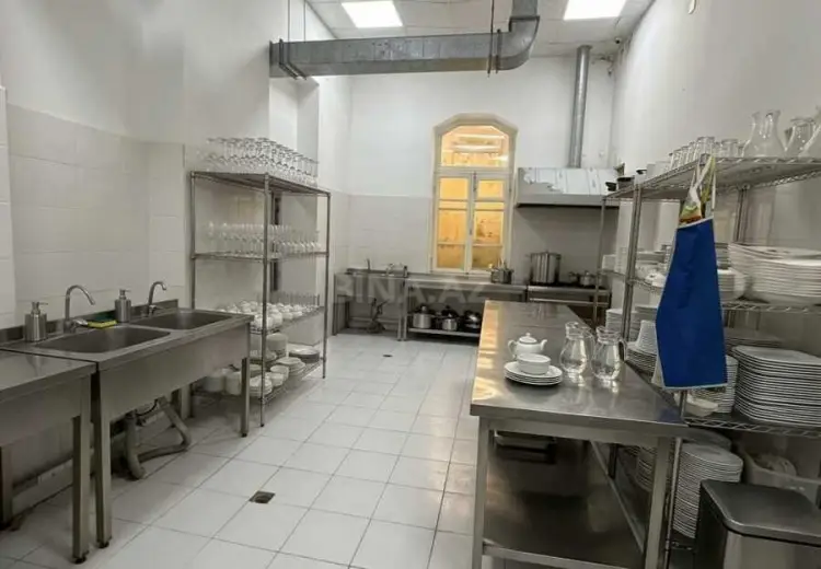 800 m² Obyekt / Ofis Satılır, Ağ şəhər, Xətai, Bakı