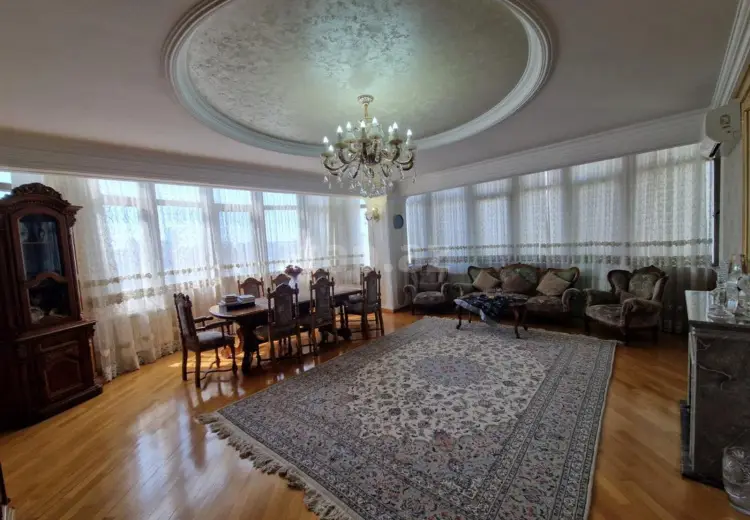 4 otaqlı mənzil , Bakı