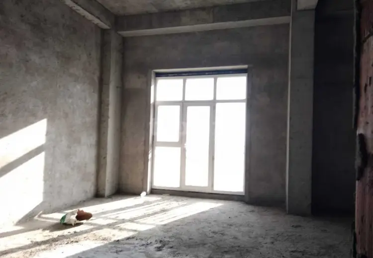 4 otaqlı mənzil , Bakı