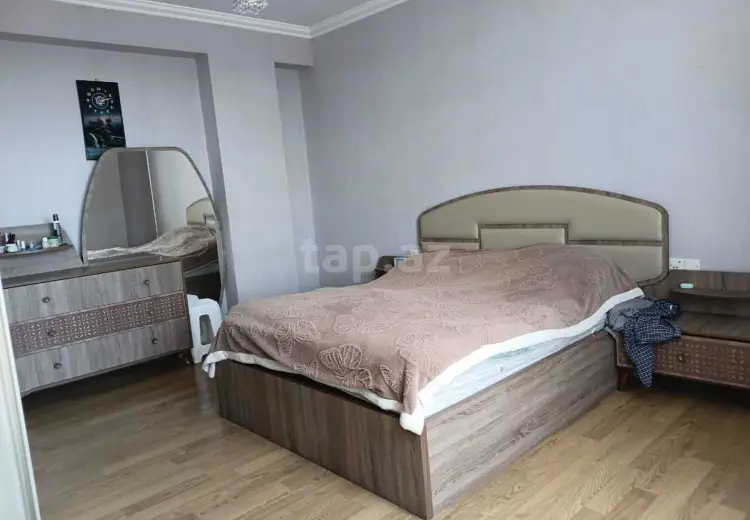 4 otaqlı mənzil , Bakı