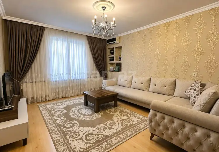 11 otaqlı mənzil , Xırdalan