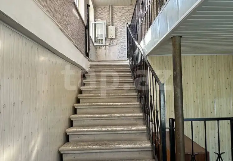 11 otaqlı mənzil , Xırdalan