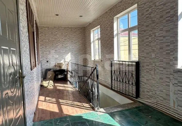 11 otaqlı mənzil , Xırdalan