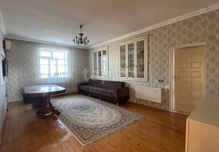11 otaqlı mənzil , Xırdalan
