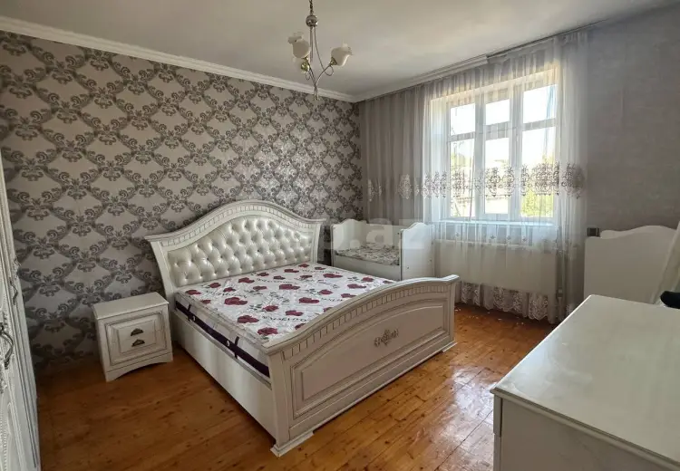 11 otaqlı mənzil , Xırdalan