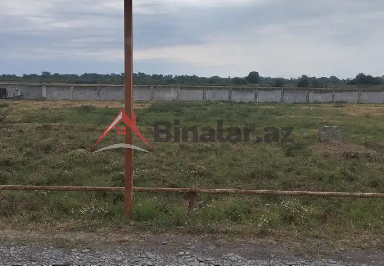 8 sot Torpaq Satılır, Xaçmaz