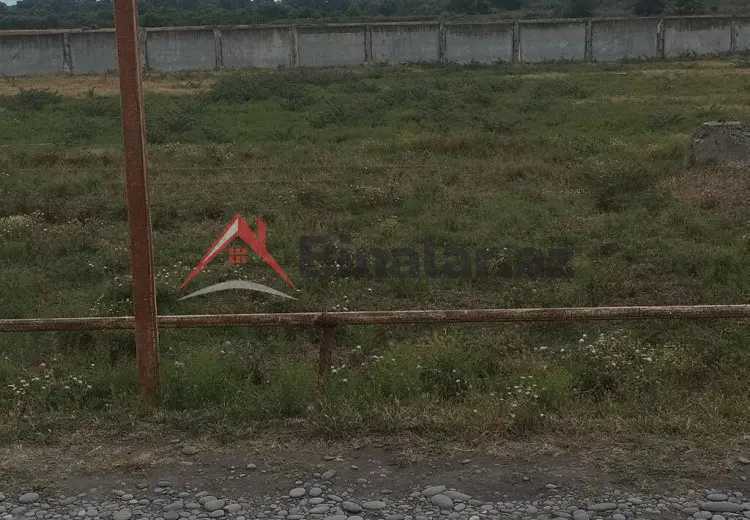 8 sot Torpaq Satılır, Xaçmaz