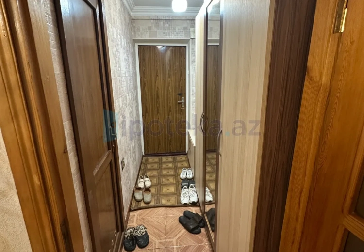 3 otaqlı mənzil Satılır,