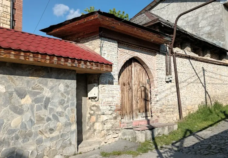 2 otaqlı mənzil Satılır, Şəki