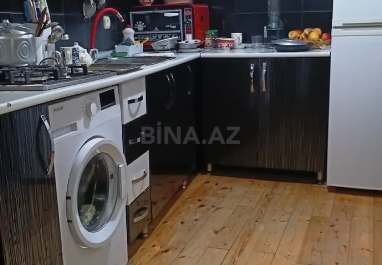 2 otaqlı mənzil Satılır, Şəki