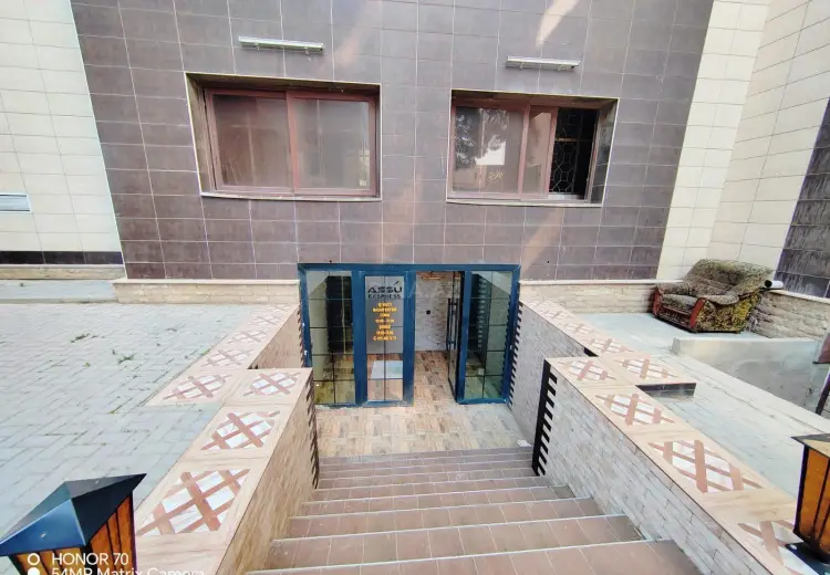200 m² Obyekt / Ofis Satılır, Binəqədi qəs., Binəqədi, Bakı