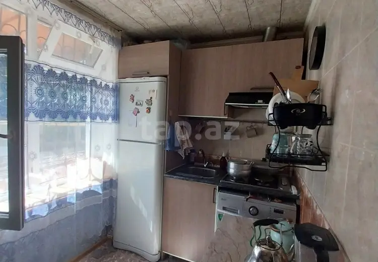 3 otaqlı mənzil , Bakı
