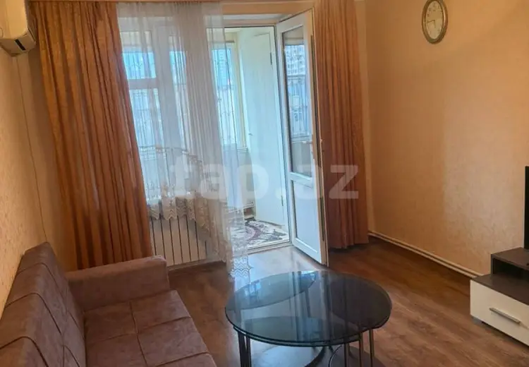 800 AZN - 3 otaqlı mənzil Kirayə (aylıq), Bakı
