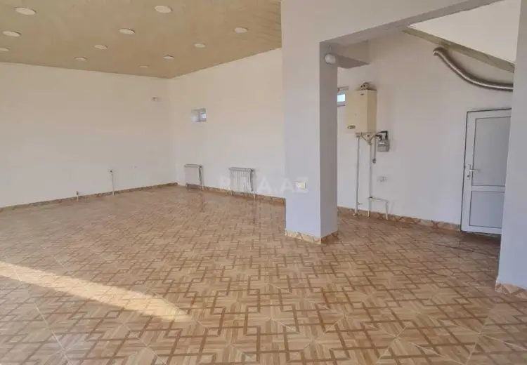 179 m² Obyekt / Ofis Satılır, Quba