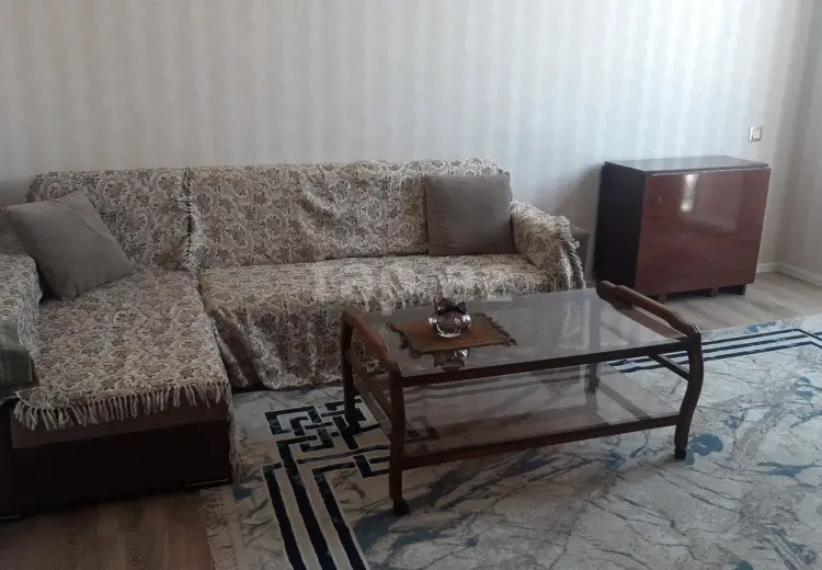 450 AZN - 4 otaqlı mənzil Kirayə (aylıq), Hövsan qəs., Suraxanı, Bakı