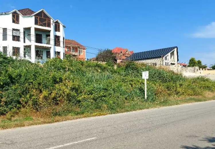 8 otaqlı mənzil Satılır, Nabran