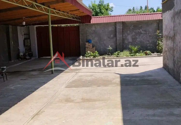 95 000 AZN - 4 otaqlı mənzil Satılır, Quba