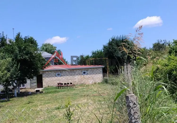 95 000 AZN - 4 otaqlı mənzil Satılır, Quba