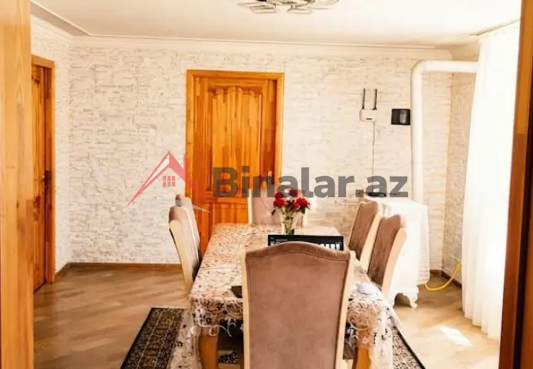 95 000 AZN - 4 otaqlı mənzil Satılır, Quba