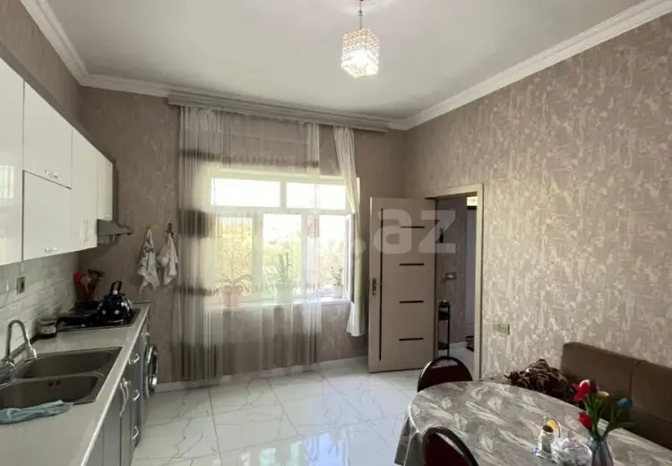 6 otaqlı mənzil , Badamdar qəs., Səbail, Bakı
