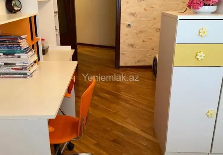 300 000 AZN - 3 otaqlı mənzil Satılır, 7-ci mikrorayon, Binəqədi, Bakı