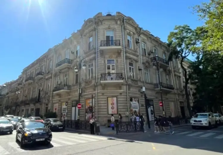 80 m² Obyekt / Ofis Kirayə (aylıq), Sahil qəs., Səbail, Bakı
