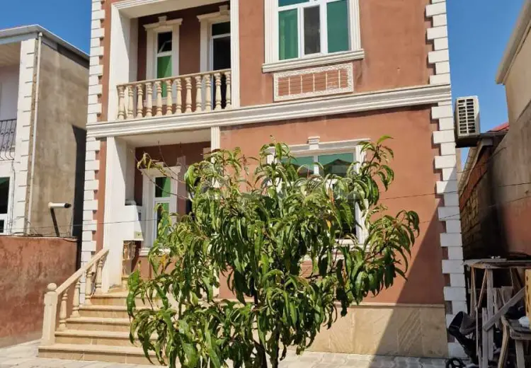4 otaqlı mənzil , Bakı