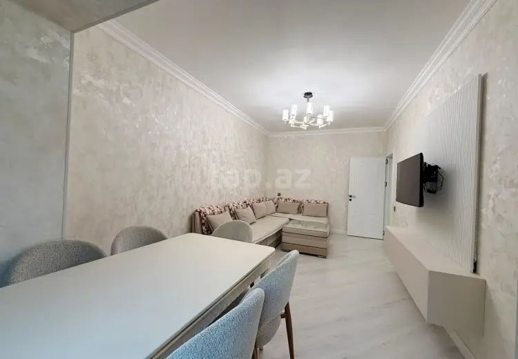 4 otaqlı mənzil , Bakı