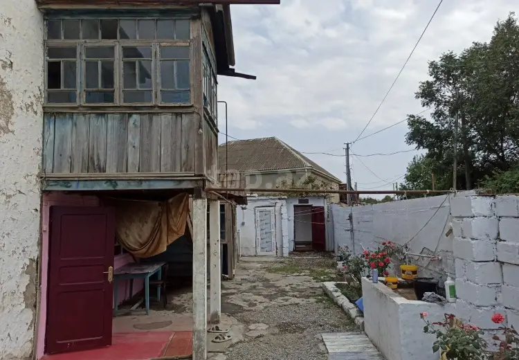 6 otaqlı mənzil , Xaçmaz