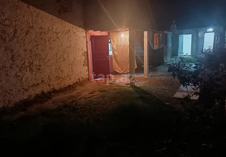 6 otaqlı mənzil , Xaçmaz