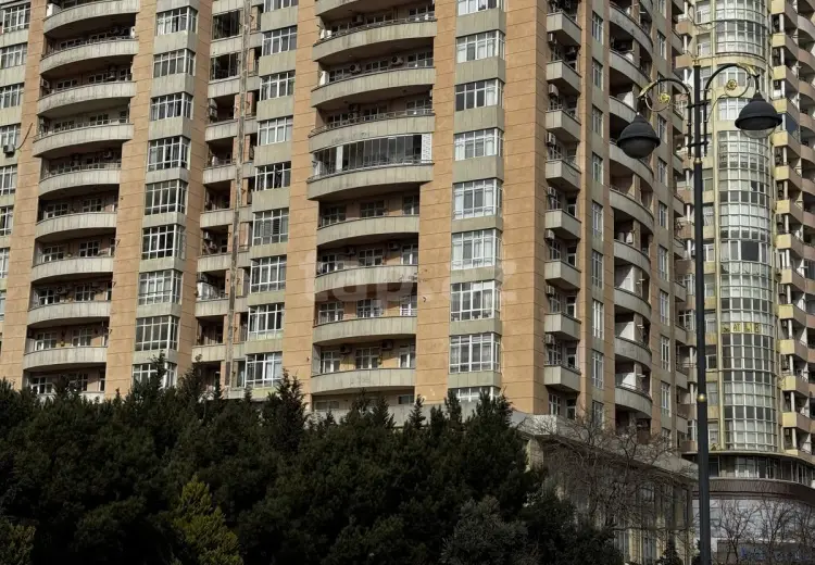 3 otaqlı mənzil , Bakı