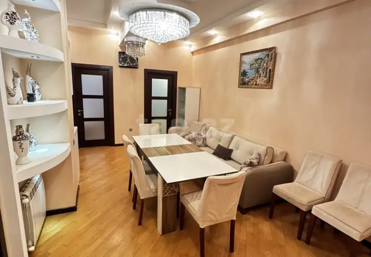 3 otaqlı mənzil , Bakı