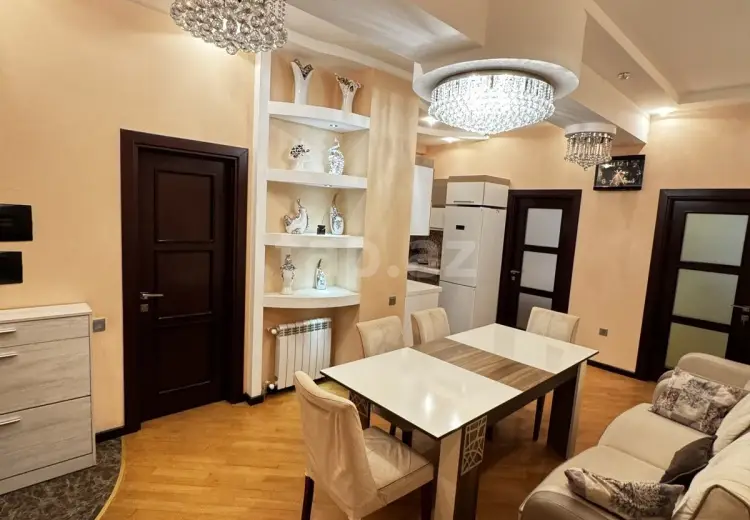 3 otaqlı mənzil , Bakı