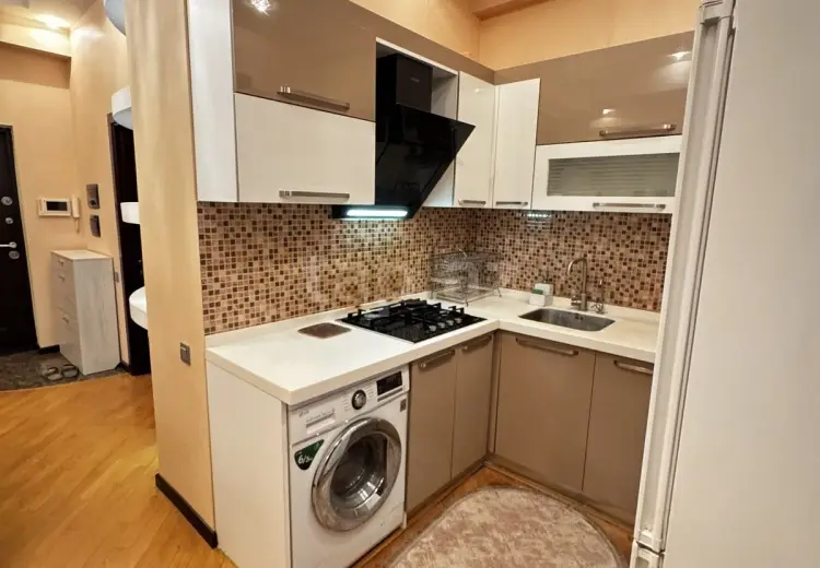 3 otaqlı mənzil , Bakı