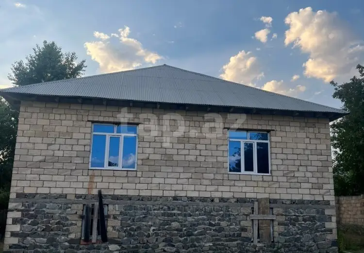 4 otaqlı mənzil , Şəki