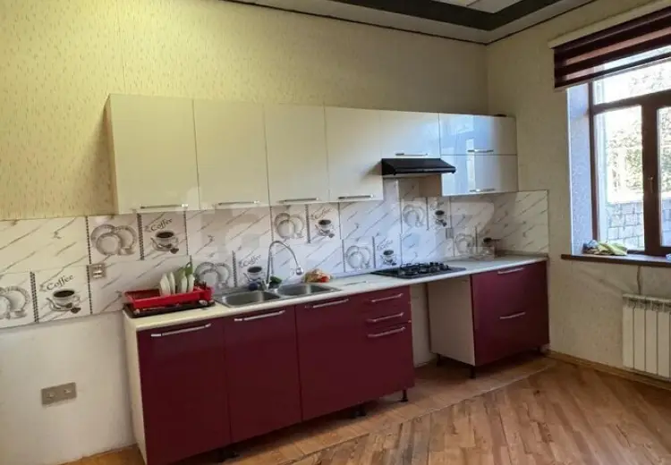 150 000 AZN - 6 otaqlı mənzil , Mehdiabad, Abşeron